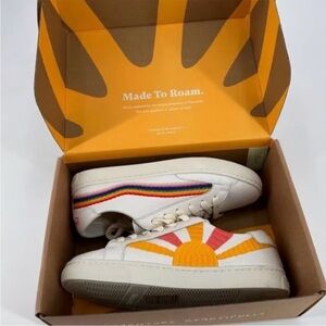 Soludos The Ibiza Classic Sneaker Oasis White Rainbow Wave NWB Size 6